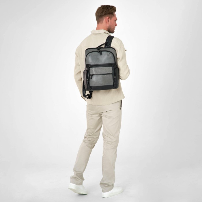 b402819-154-77_04 рюкзак из кожи спереди