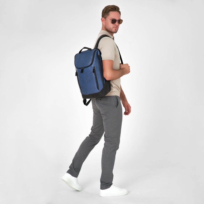 b402821-154-60_04 рюкзак для взрослого возраста с изнаночной стороны