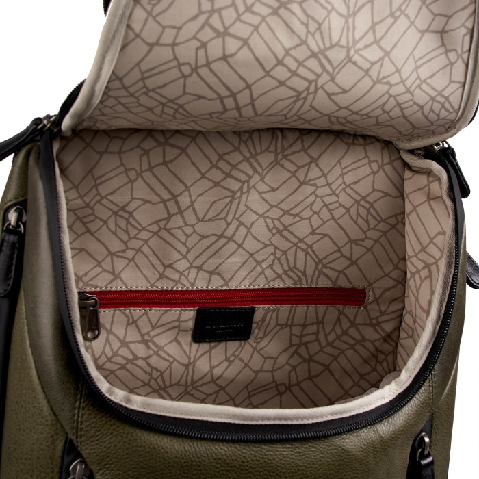 Товар с артикулом B402821-154-80_04 вид сзади