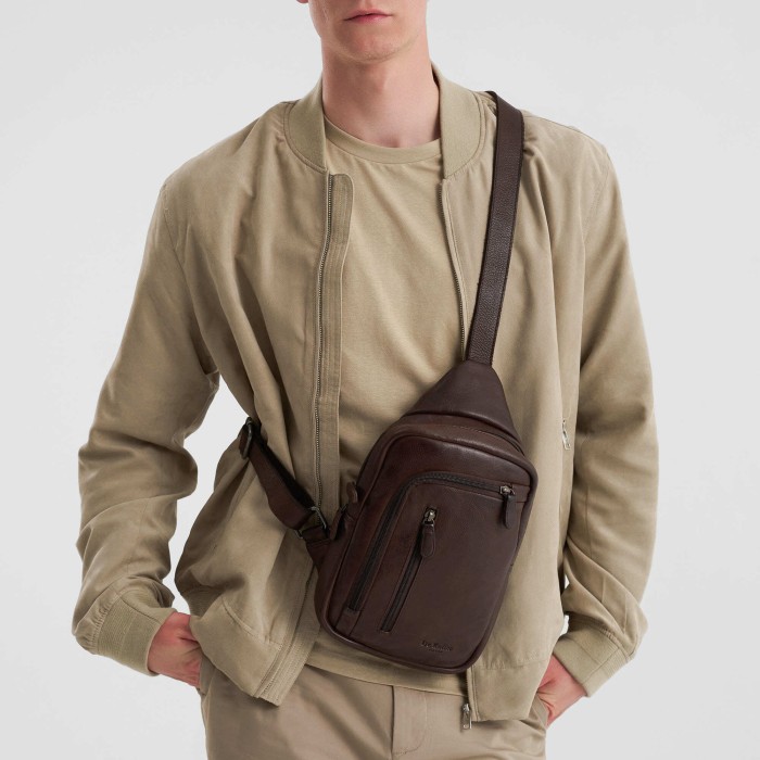 b402824-248-09 рюкзак для взрослого возраста с изнаночной стороны