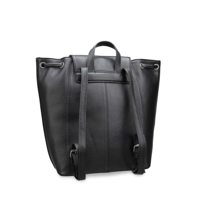 Товар черного цвета с внутренней стороны