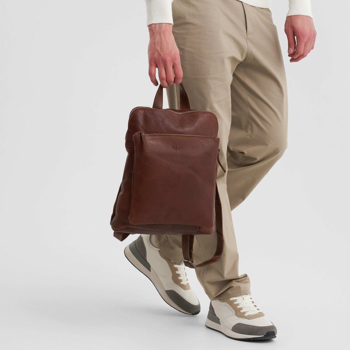 b402830-111-05 рюкзак из америки вид сбоку