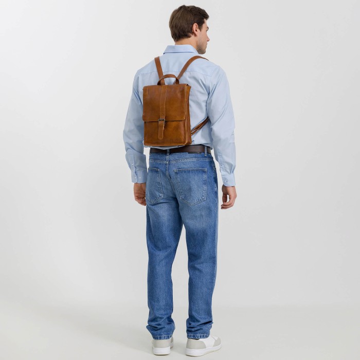 b402837-110-05 рюкзак по цене 20300 руб вид справа