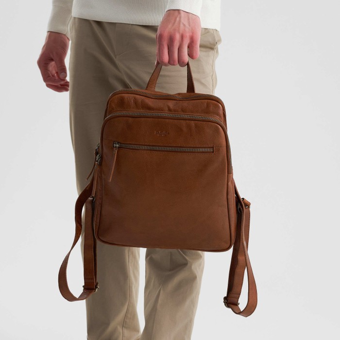 b402838-110-05 рюкзак из америки вид сбоку