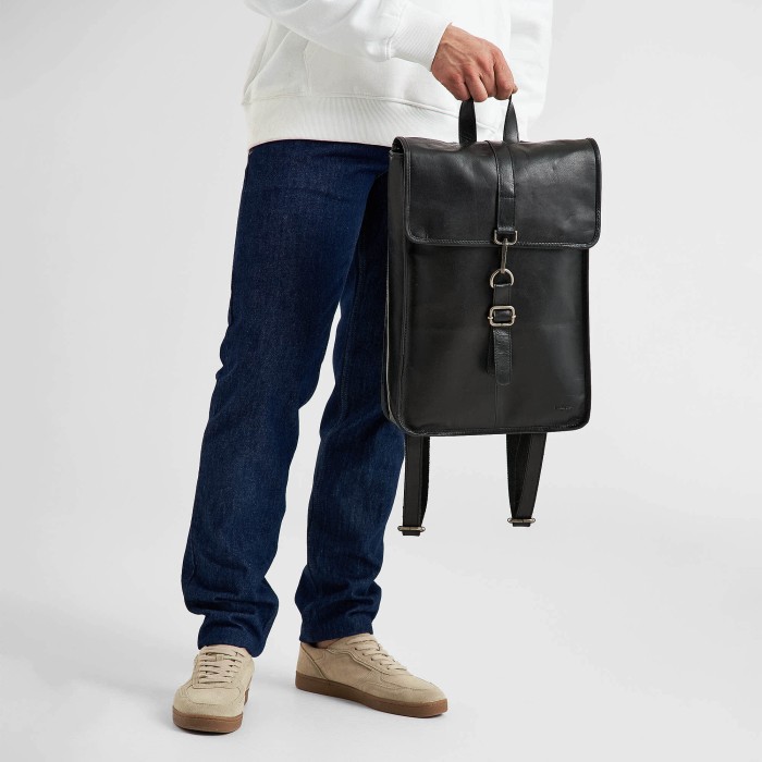 b402848-111-04 рюкзак от бренда dr.koffer вид слева