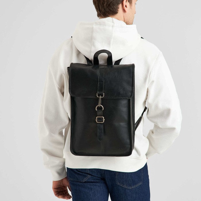 b402848-111-04 рюкзак по цене 27000 руб вид справа