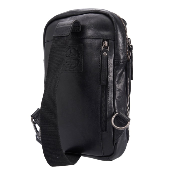 Товар черного цвета с внутренней стороны