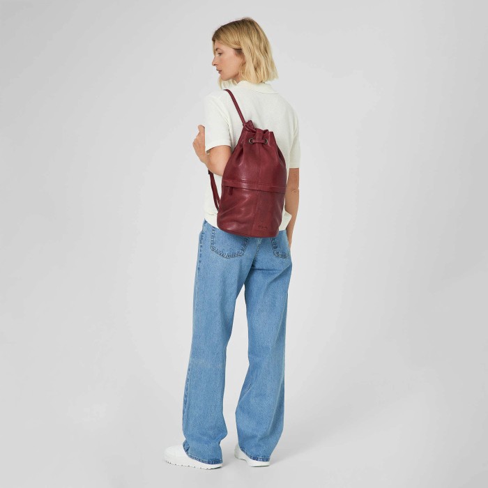 b402854-154-03 рюкзак для взрослого возраста с изнаночной стороны