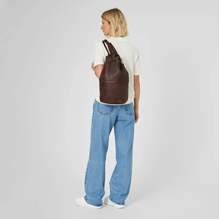 b402854-154-09 рюкзак для взрослого возраста с изнаночной стороны