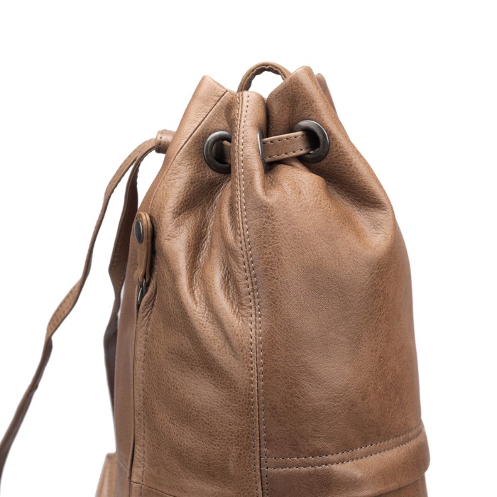 b402854-154-61 рюкзак по цене 33300 руб вид справа