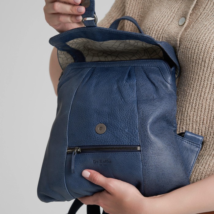 b402855-154-60 рюкзак по цене 26600 руб вид справа