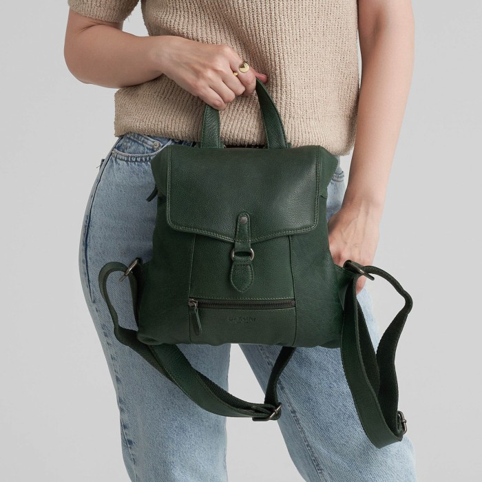 b402855-154-65 рюкзак по цене 26600 руб вид справа