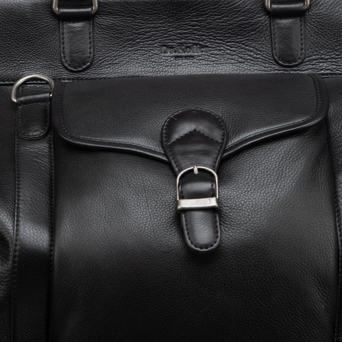 Товар черного цвета с внутренней стороны