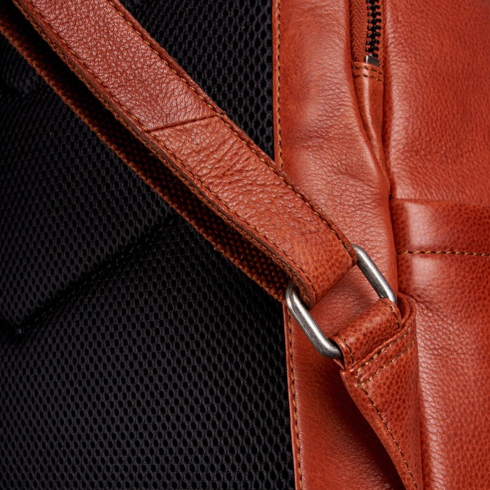 b402863-112-05 рюкзак по цене 39200 руб вид справа