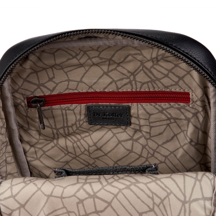 Товар черного цвета с внутренней стороны