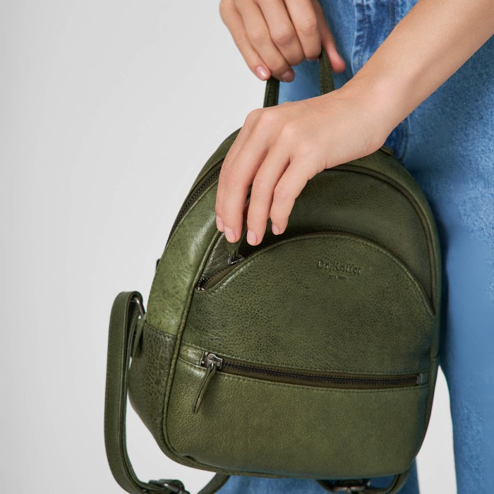 b402865-112-81 рюкзак повседневного стиля с лицевой стороны