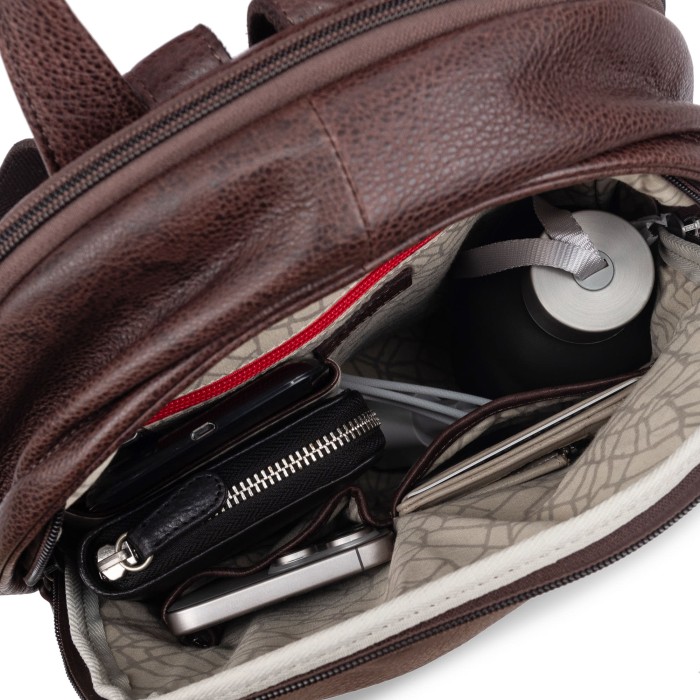 b402866-112-09 рюкзак из америки вид сбоку