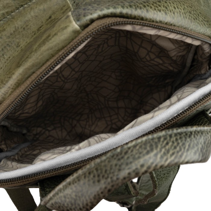 b402866-112-81 рюкзак по цене 30800 руб вид справа