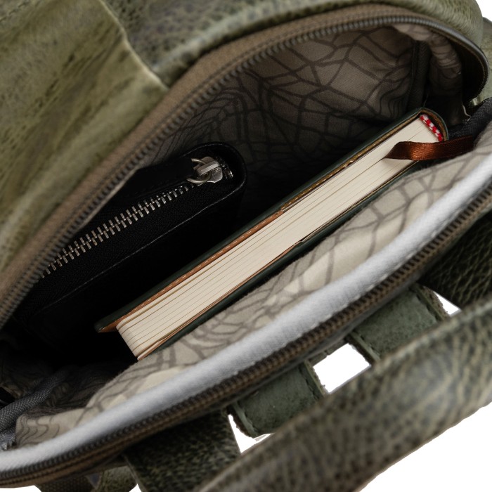 b402866-112-81 рюкзак из америки вид сбоку