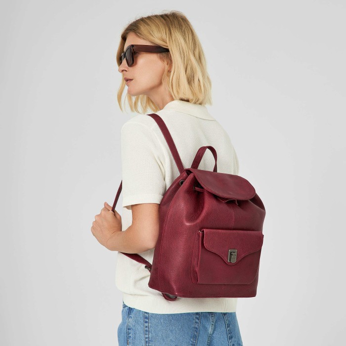 b402867-112-03 рюкзак для взрослого возраста с изнаночной стороны