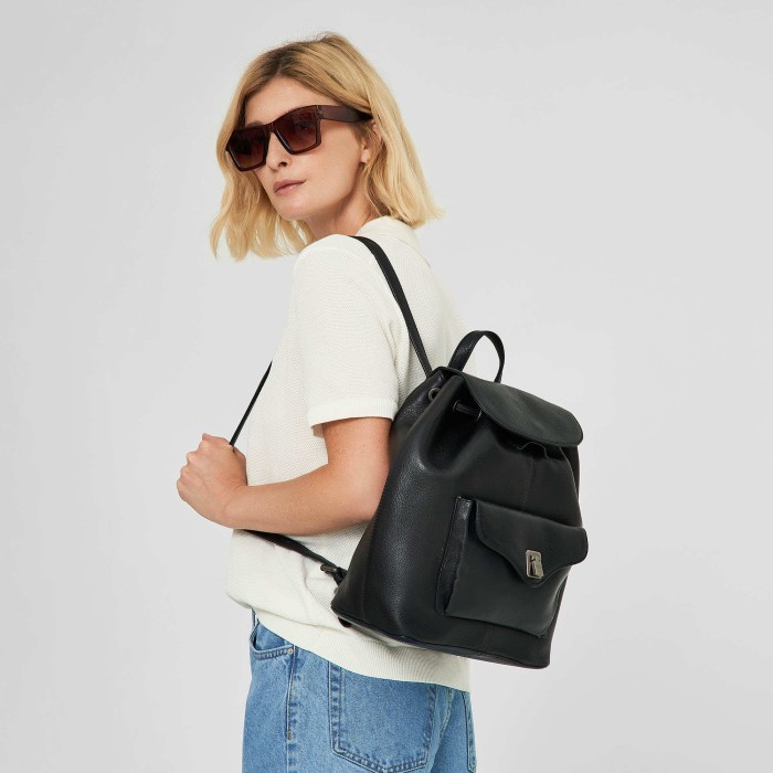 b402867-112-04 рюкзак для взрослого возраста с изнаночной стороны