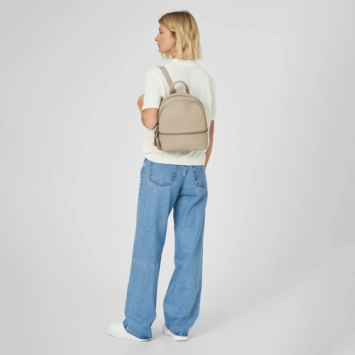 b402870-43-62 рюкзак для взрослого возраста с изнаночной стороны