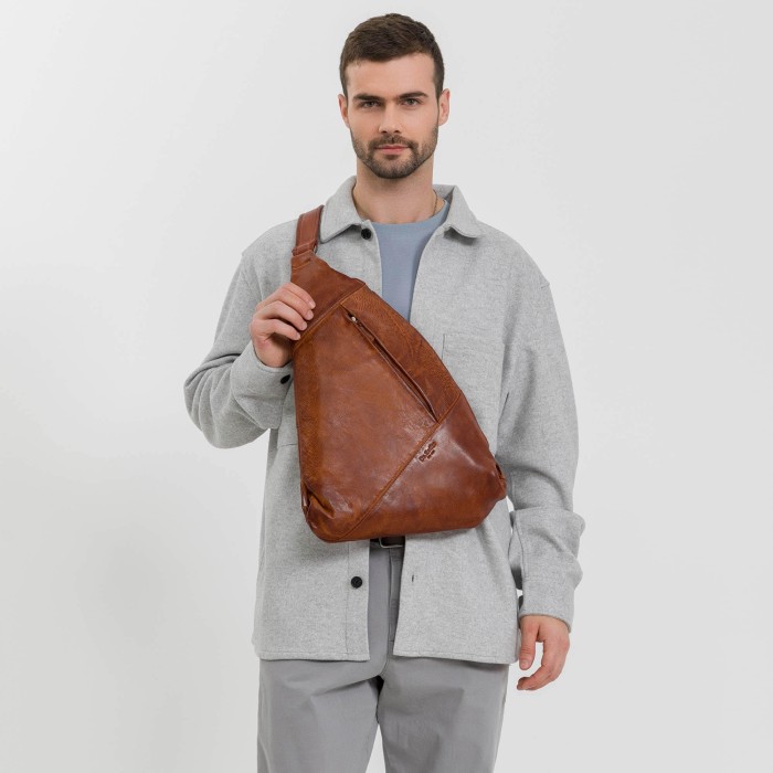 b402872-248-05 рюкзак для взрослого возраста с изнаночной стороны