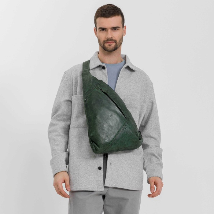 b402872-248-65 рюкзак для взрослого возраста с изнаночной стороны