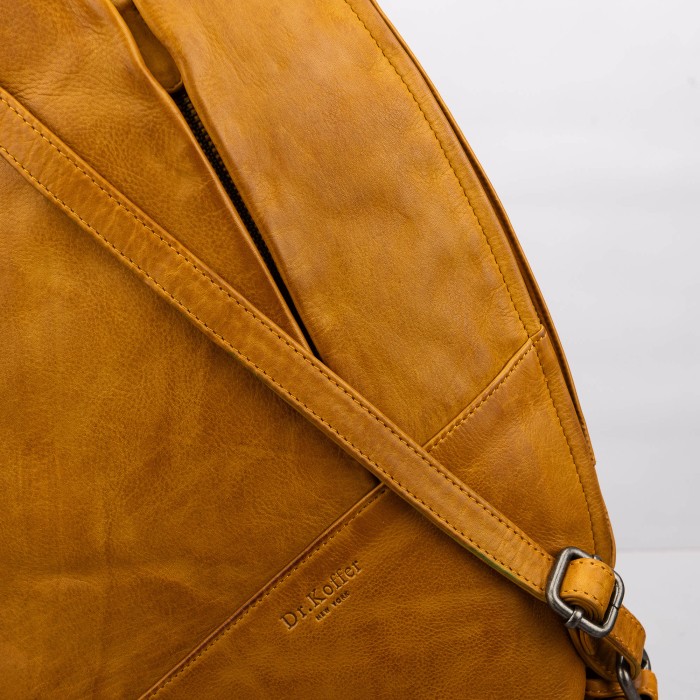 b402872-248-67 рюкзак по цене 27300 руб вид справа