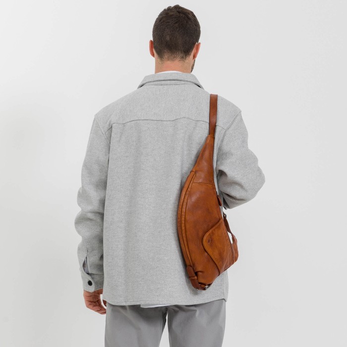 b402873-248-05 рюкзак для взрослого возраста с изнаночной стороны