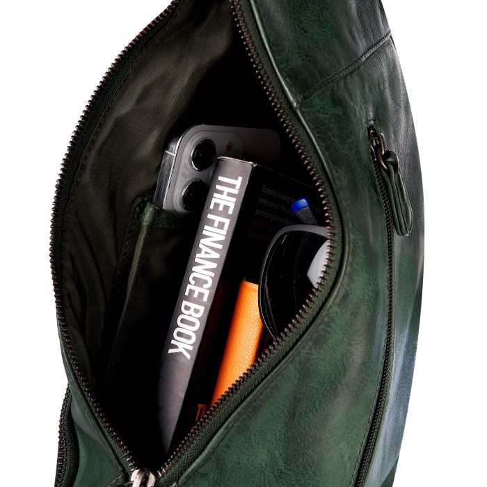 b402873-248-65 рюкзак из америки вид сбоку