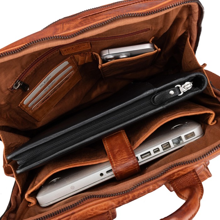 b402874-248-05 рюкзак по цене 51300 руб вид справа