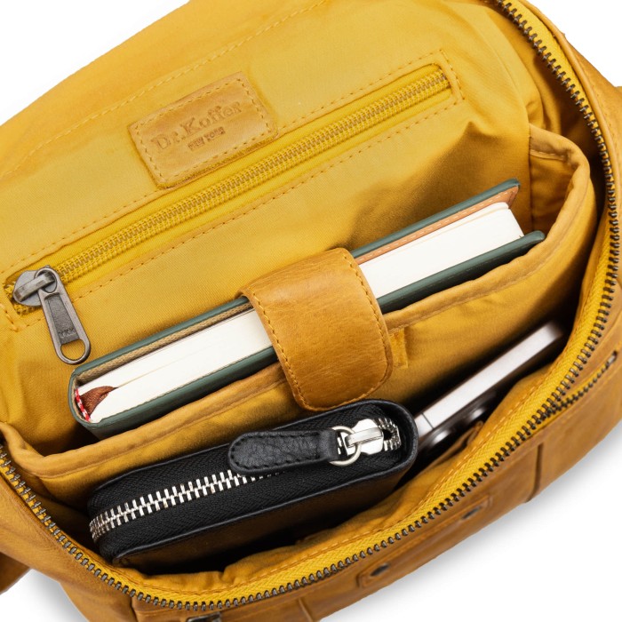 b402875-248-67 рюкзак из америки вид сбоку