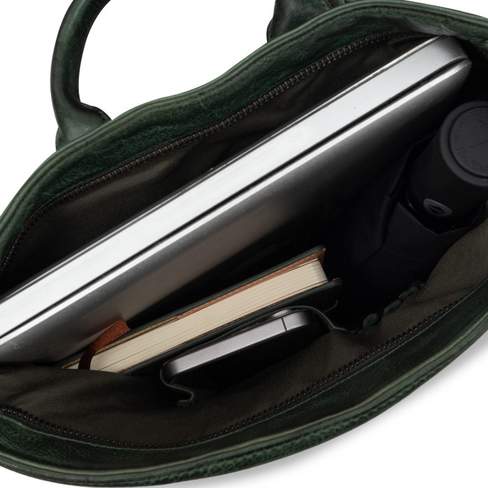 b402877-248-65 рюкзак по цене 35700 руб вид справа