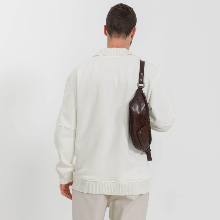 b402878-248-09 сумка поясная для взрослого возраста с изнаночной стороны