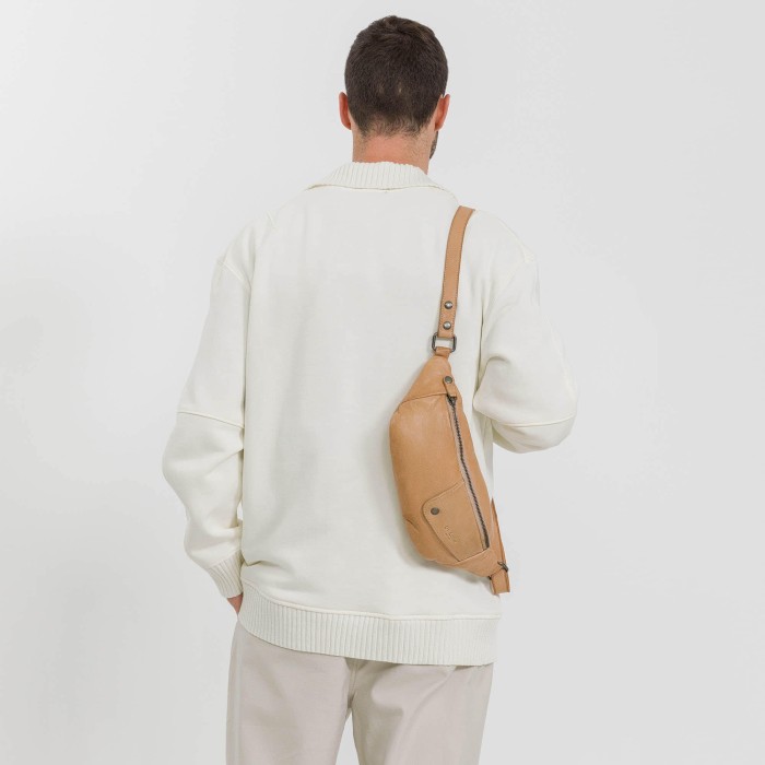 b402878-248-62 сумка поясная для взрослого возраста с изнаночной стороны