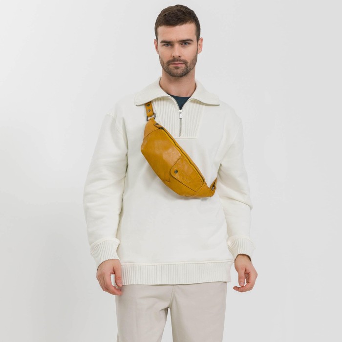 b402878-248-67 сумка поясная повседневного стиля с лицевой стороны