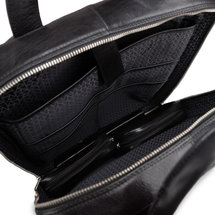 b402880-245-04 рюкзак из америки вид сбоку