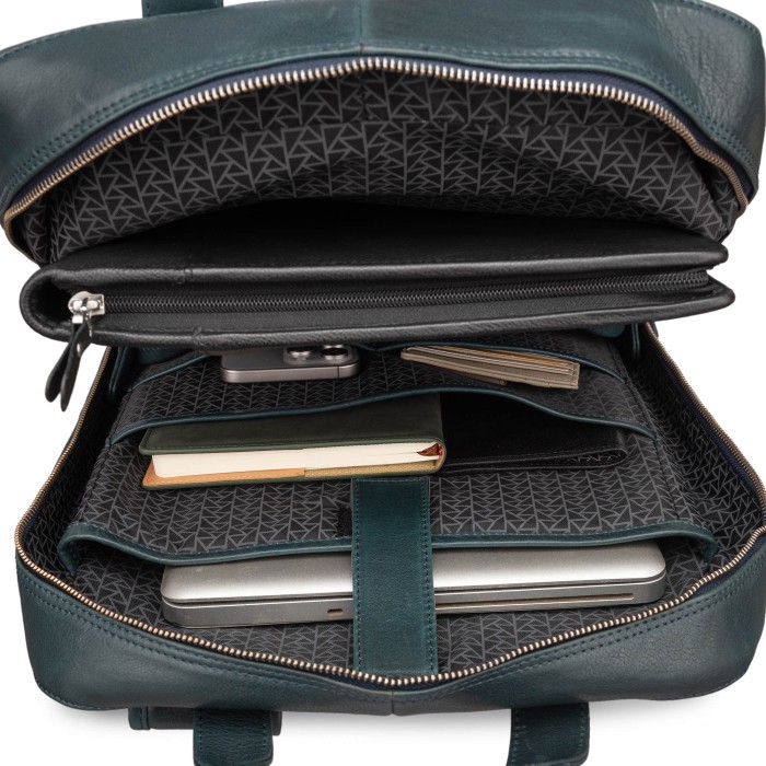 b402880-245-60 рюкзак из америки вид сбоку