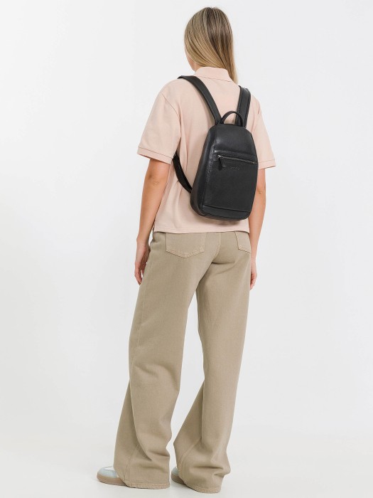 b402887-244-04 рюкзак повседневного стиля с лицевой стороны
