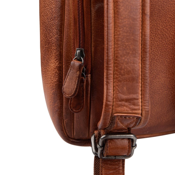 b402887-244-05 рюкзак из америки вид сбоку