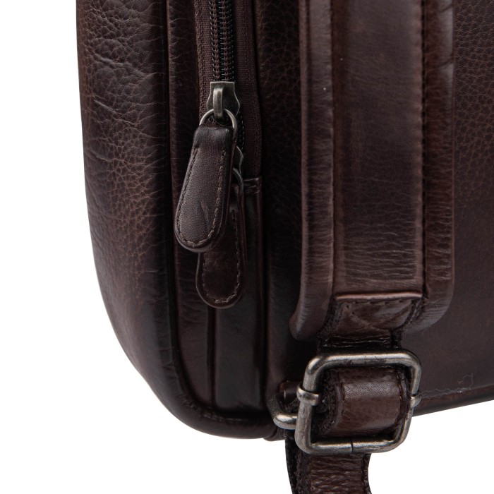 b402887-244-09 рюкзак из америки вид сбоку