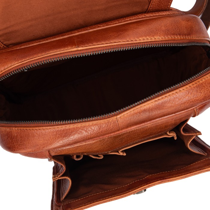 b402888-244-05 рюкзак из америки вид сбоку