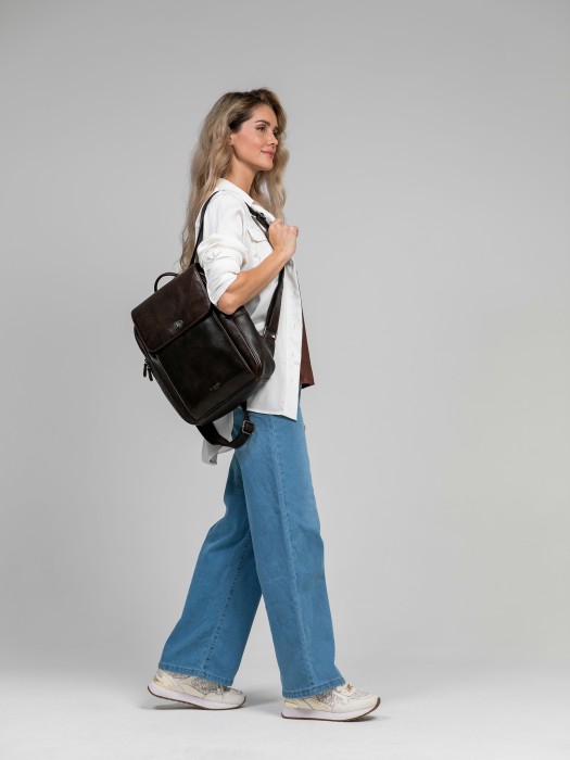 b402888-244-09 рюкзак для взрослого возраста с изнаночной стороны