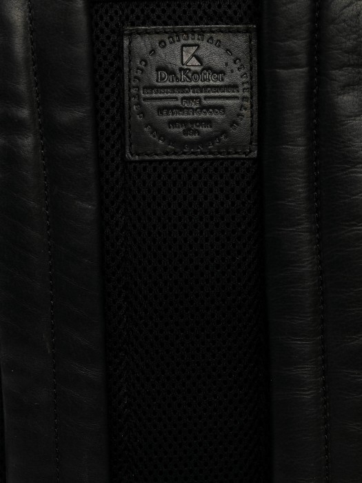 b402896-113-04 рюкзак из кожи спереди