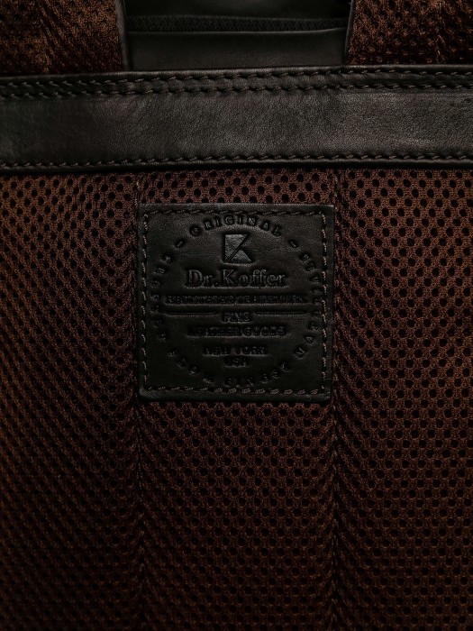 b402896-113-09 рюкзак из кожи спереди