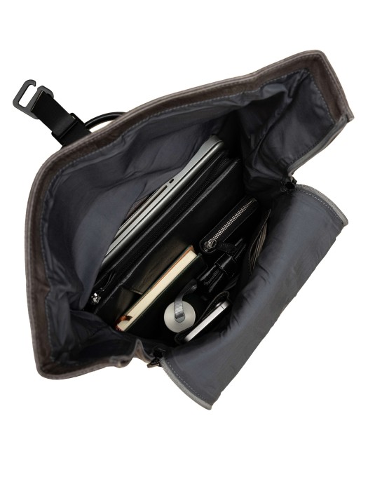 b402926-244-77_04 рюкзак из америки вид сбоку