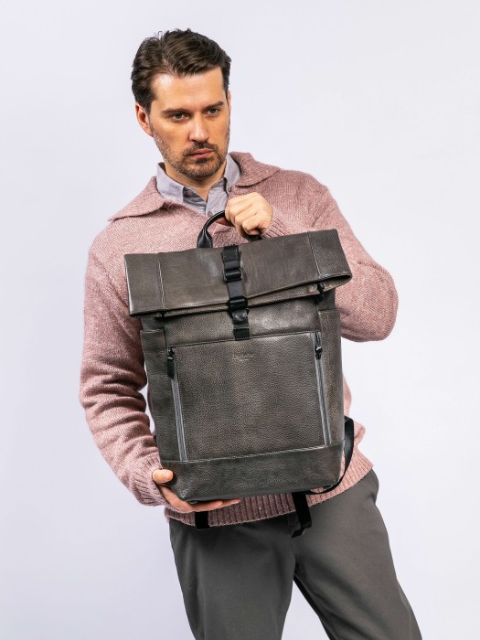 b402926-244-77_04 рюкзак повседневного стиля с лицевой стороны