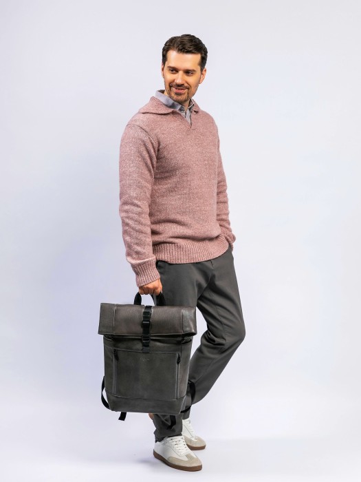 b402926-244-77_04 рюкзак для взрослого возраста с изнаночной стороны