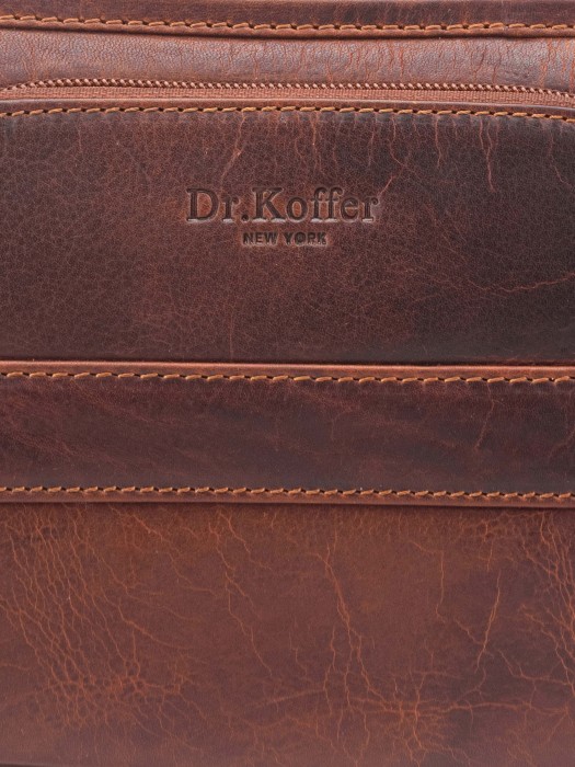 b402928-109-05 сумка-визитка из кожи спереди